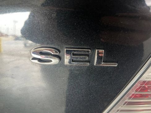 Used 2009 Ford Taurus SEL FWD image 43