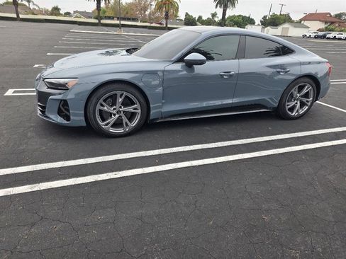 Used 2023 Audi e-tron GT Prestige AWD/4WD image 1