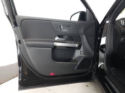 Certified 2026 Mercedes-Benz GLB 250 4MATIC image 5