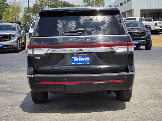 Used 2023 Lincoln Navigator Reserve AWD/4WD image 6