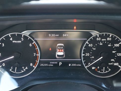Used 2023 Nissan Rogue SV w/ SV Premium B Package FWD image 10