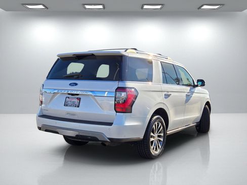 Used 2018 Ford Expedition Limited w/ Equipment Group 301A image 4