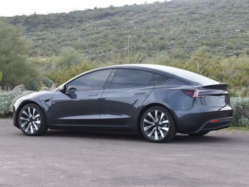 Used 2026 Tesla Model 3 RWD image 5