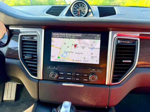 Used 2017 Porsche Macan GTS image 60