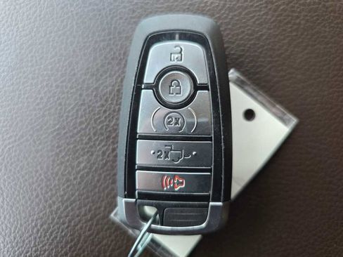 Used 2019 Ford F150 Lariat w/ Equipment Group 502A Luxury image 22