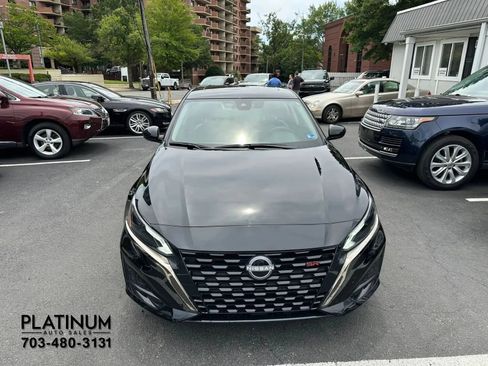 Used 2025 Nissan Altima 2.5 SR w/ SR Premium Package AWD/4WD image 4