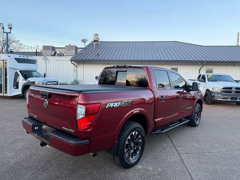 Used 2017 Nissan Titan PRO-4X image 5