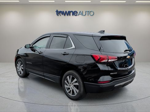 Used 2024 Chevrolet Equinox LT AWD/4WD image 3