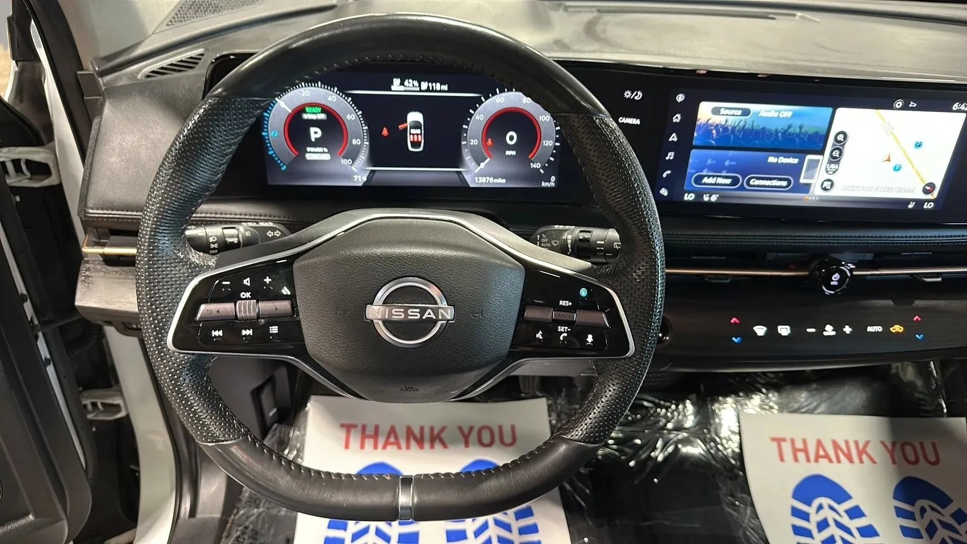 Used 2024 Nissan Ariya AWD image 22