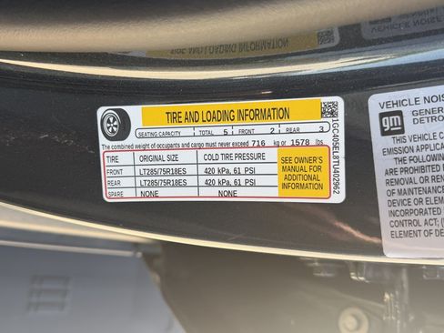 Used 2026 Chevrolet Silverado EV Trail Boss AWD/4WD image 33