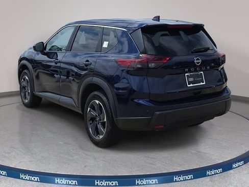 Used 2025 Nissan Rogue SV FWD image 8