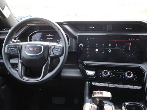 Used 2025 GMC Sierra 1500 AT4 w/ AT4 Premium Package AWD/4WD image 24