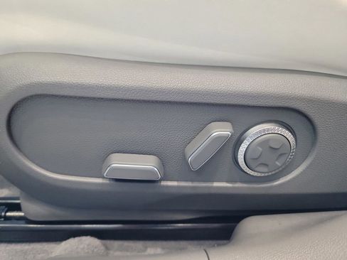 New 2026 Genesis GV60 RWD image 14