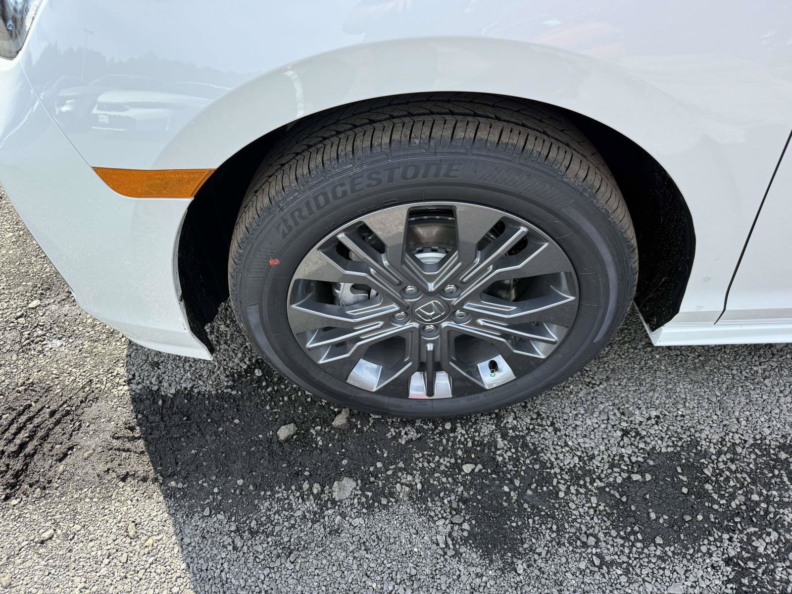 New 2027 Honda Odyssey Touring image 7