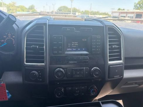 Used 2016 Ford F150 XLT AWD/4WD image 7