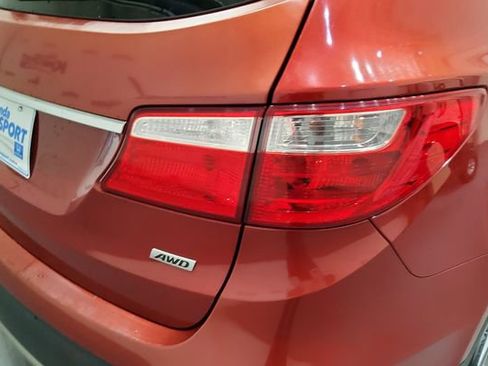 Used 2016 Hyundai Santa Fe SE AWD/4WD image 8