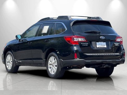 Used 2015 Subaru Outback 2.5i Premium AWD/4WD image 6