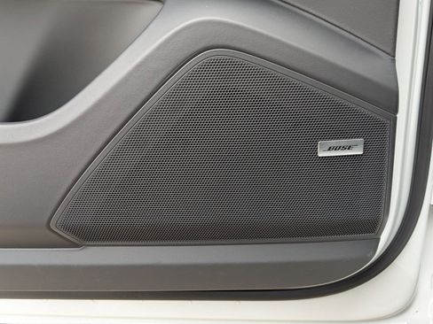 New 2026 Porsche Cayenne image 14