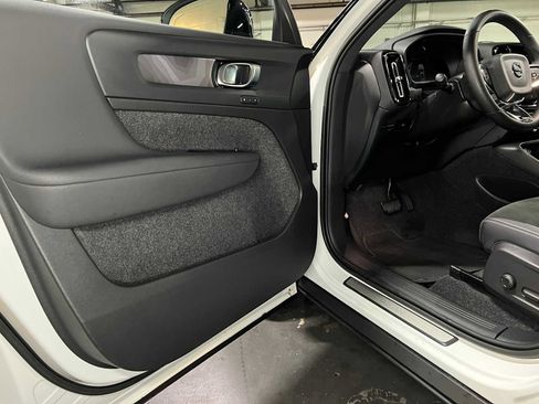 Used 2023 Volvo XC40 Recharge Plus AWD/4WD image 21