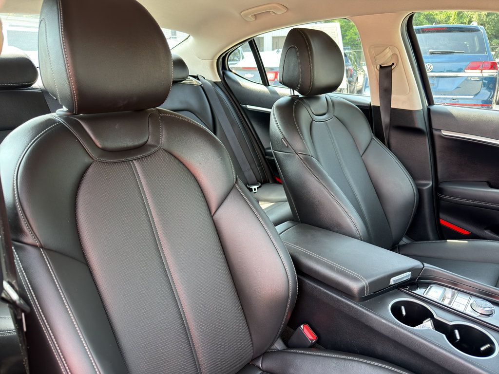 Used 2026 Genesis G70 2.5T RWD image 24