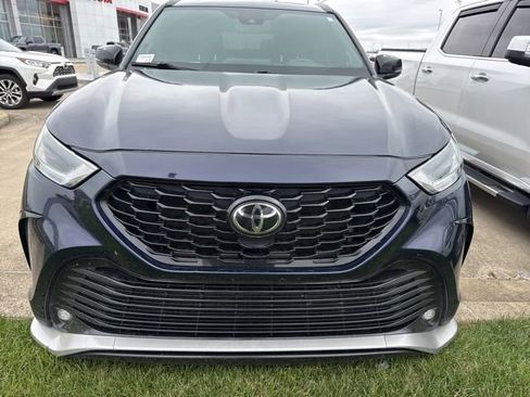 Used 2022 Toyota Highlander XSE image 12