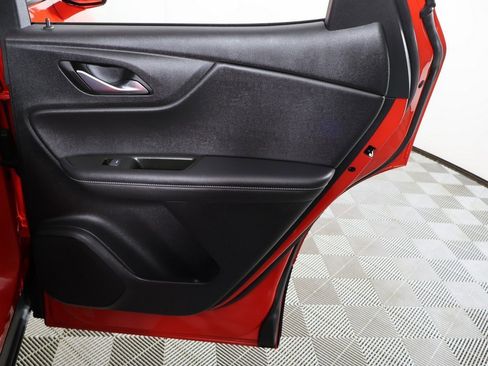 Used 2023 Chevrolet Blazer LT image 23