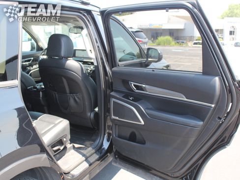 Used 2022 Kia Telluride EX w/ EX Premium Package AWD/4WD image 27