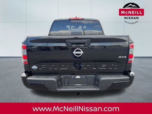 New 2026 Nissan Frontier 4x4 Crew Cab image 6