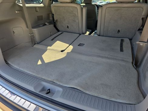 Used 2018 Toyota Highlander Limited Platinum AWD/4WD image 34