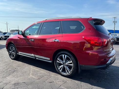 Used 2019 Nissan Pathfinder Platinum AWD/4WD image 7