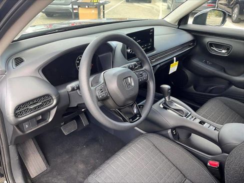 New 2026 Honda HR-V LX image 9
