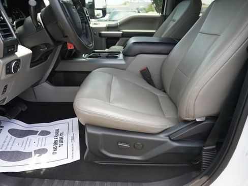 Used 2020 Ford F250 XLT w/ XLT Premium Package AWD/4WD image 9