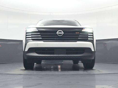 New 2026 Nissan Kicks SR FWD image 18