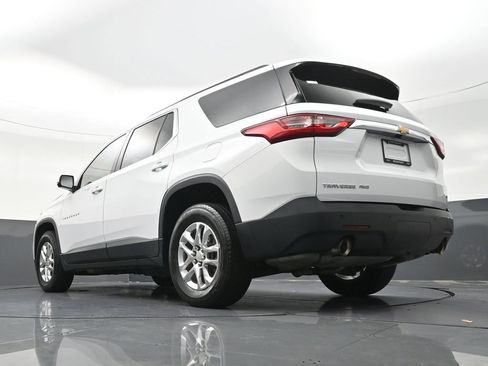 Used 2020 Chevrolet Traverse LT FWD image 24