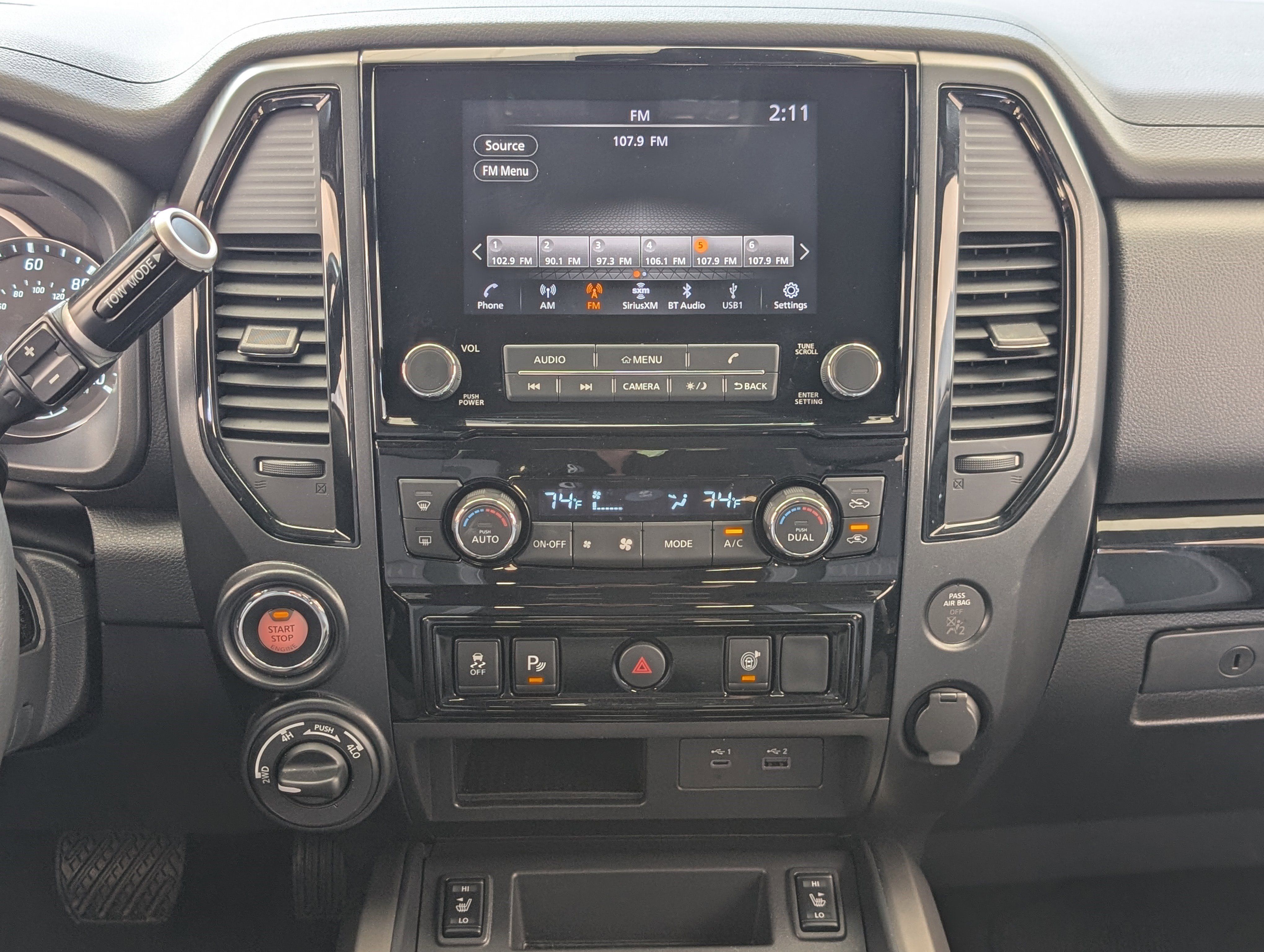 Used 2024 Nissan Titan SV w/ SV Bronze Edition Package AWD/4WD image 25