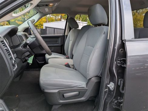 Used 2018 RAM 1500 Express w/ Express Value Package image 19