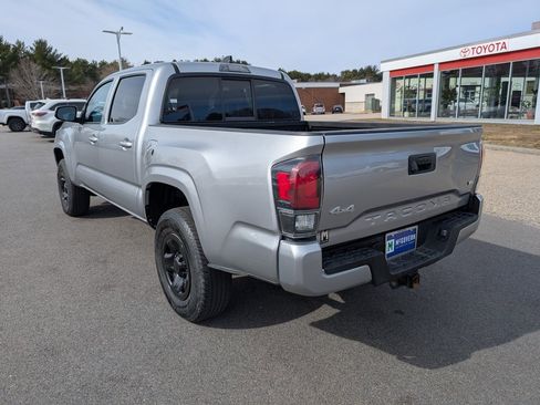 Used 2023 Toyota Tacoma SR image 3