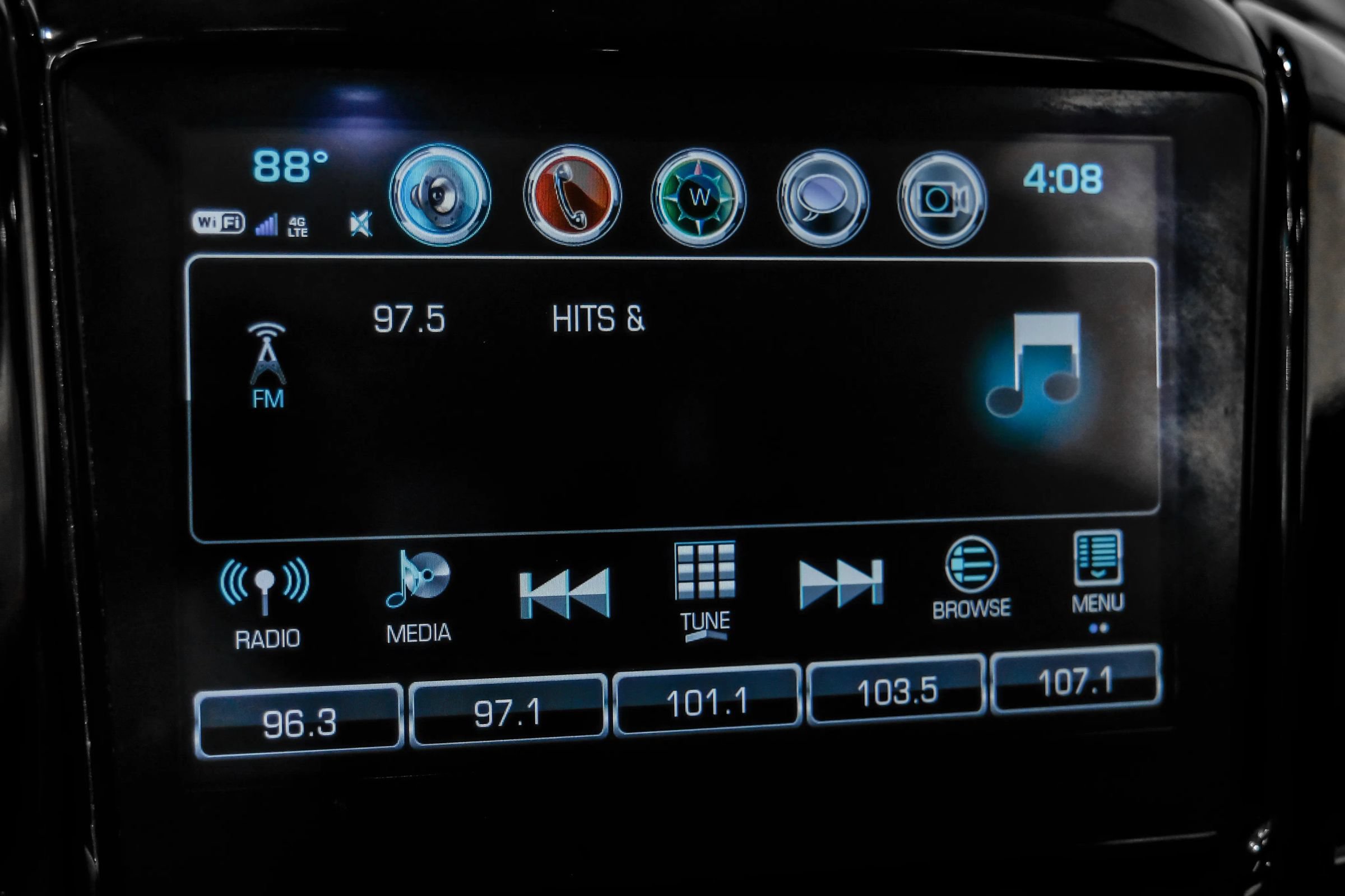 Used 2018 Chevrolet Traverse LT FWD image 33