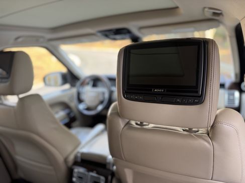 Used 2015 Land Rover Range Rover HSE image 20