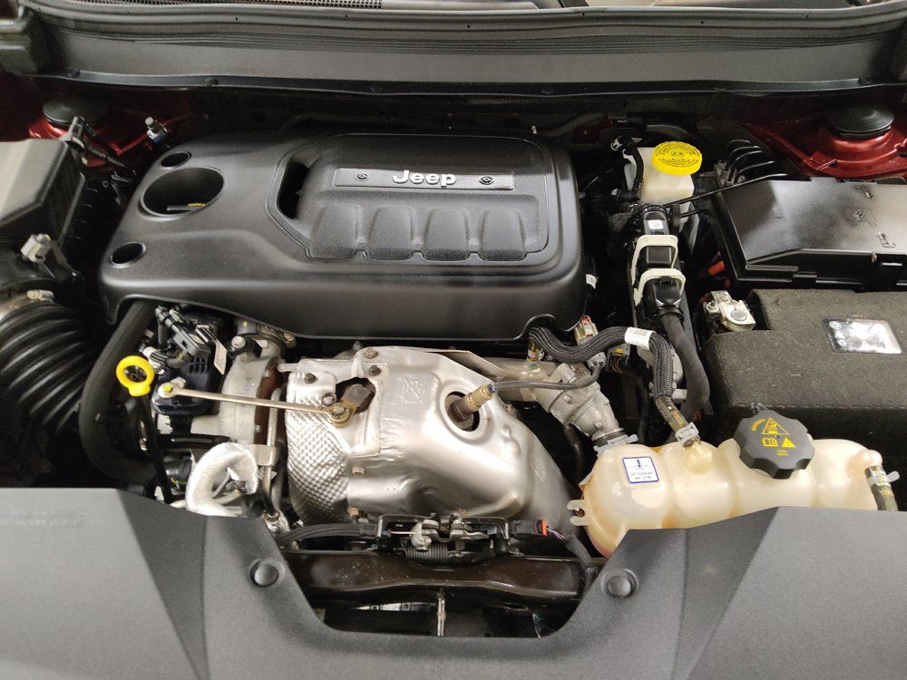 Used 2019 Jeep Cherokee Limited AWD/4WD image 30
