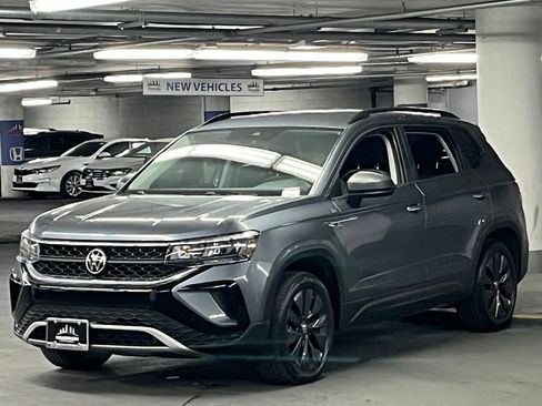 Certified 2022 Volkswagen Taos S w/ IQ Drive S Package FWD image 3