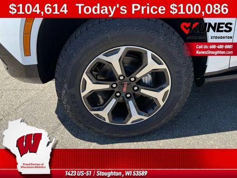 New 2026 GMC Yukon AT4 Ultimate AWD/4WD image 14