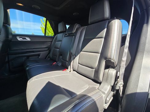 Used 2014 Ford Explorer Sport w/ Equipment Group 401A AWD/4WD image 17