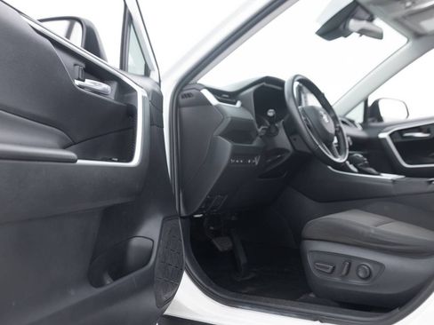 Used 2020 Toyota RAV4 XLE w/ Convenience Package AWD/4WD image 26