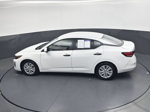 Used 2025 Nissan Sentra S FWD image 29
