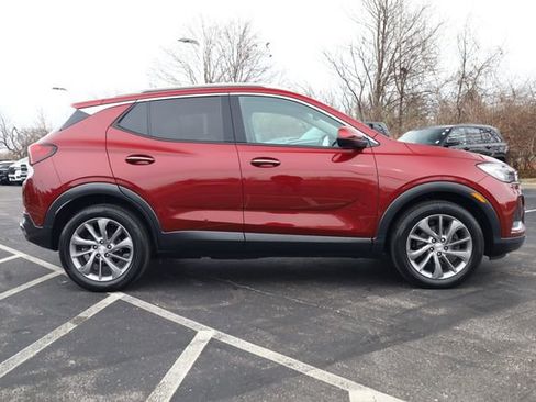 Used 2022 Buick Encore GX Essence w/ Experience Buick Package image 4