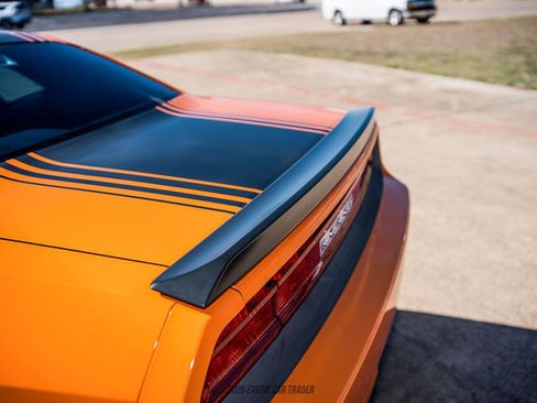 Used 2014 Dodge Challenger R/T RWD image 57