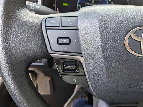 Used 2025 Toyota Camry LE image 22