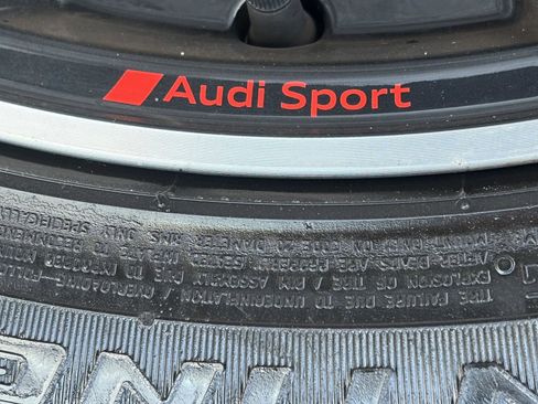 Used 2023 Audi SQ5 Premium Plus w/ Premium Plus Package image 9