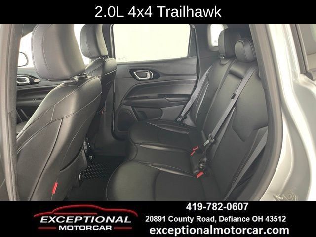 Used 2025 Jeep Compass Trailhawk AWD/4WD image 45
